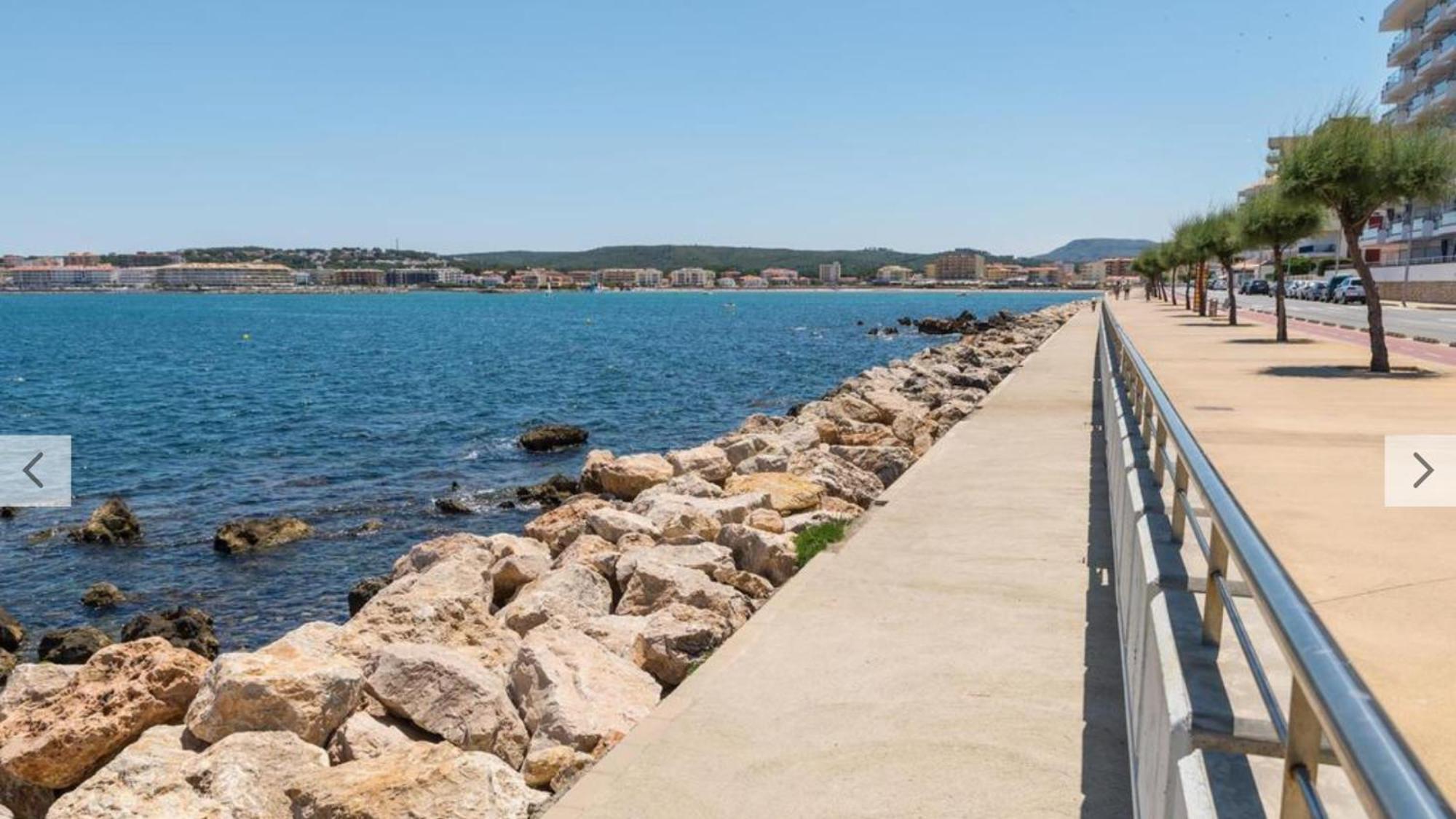 Апартаменти Orsa-Atico Con Vista Al Mar Y Piscina Л'Аскала Екстер'єр фото