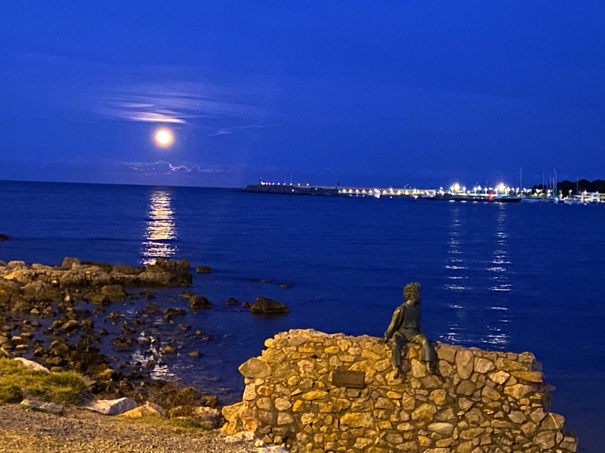Апартаменти Orsa-Atico Con Vista Al Mar Y Piscina Л'Аскала Екстер'єр фото
